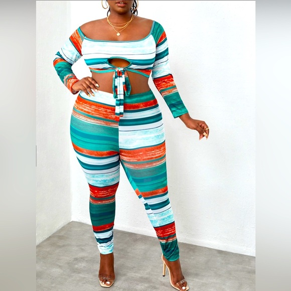 Plus Size Two Piece Top and Leggings - Picture 1 of 4
